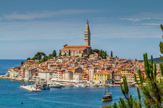 cydonia-rovinj-4300772_1920